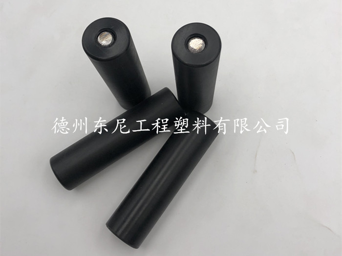 內鑲嵌鐵芯-柱銷